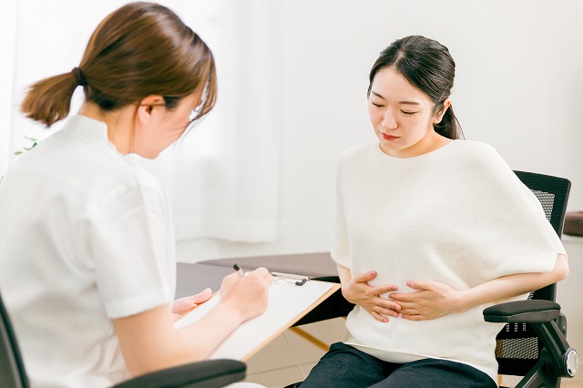 腹部膨満感の治療